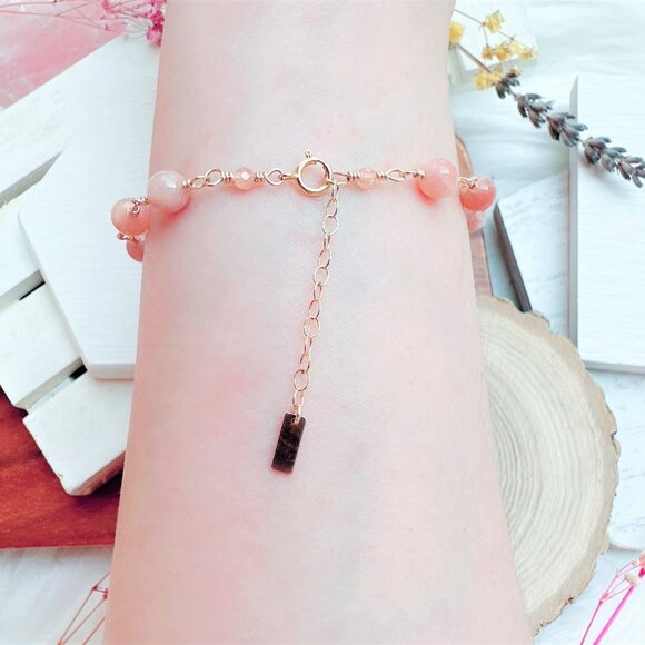 New Peach Moonstone Gold Bracelet - Picture 3 of 7